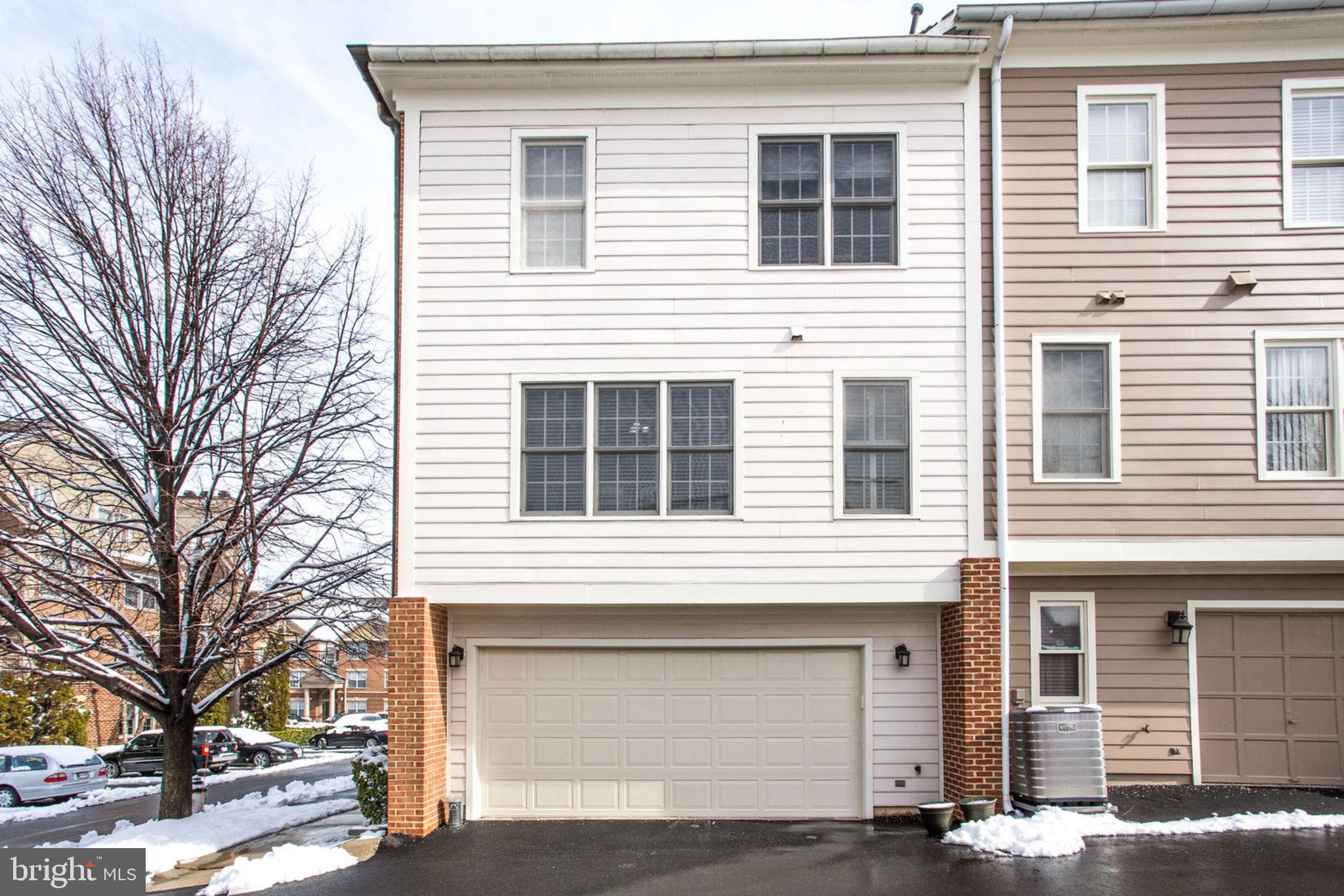 301 Ridgepoint Place Gaithersburg, MD 20878 - Photo 10 of 66 Gallery Image 10