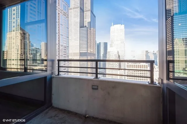 a picture of city view