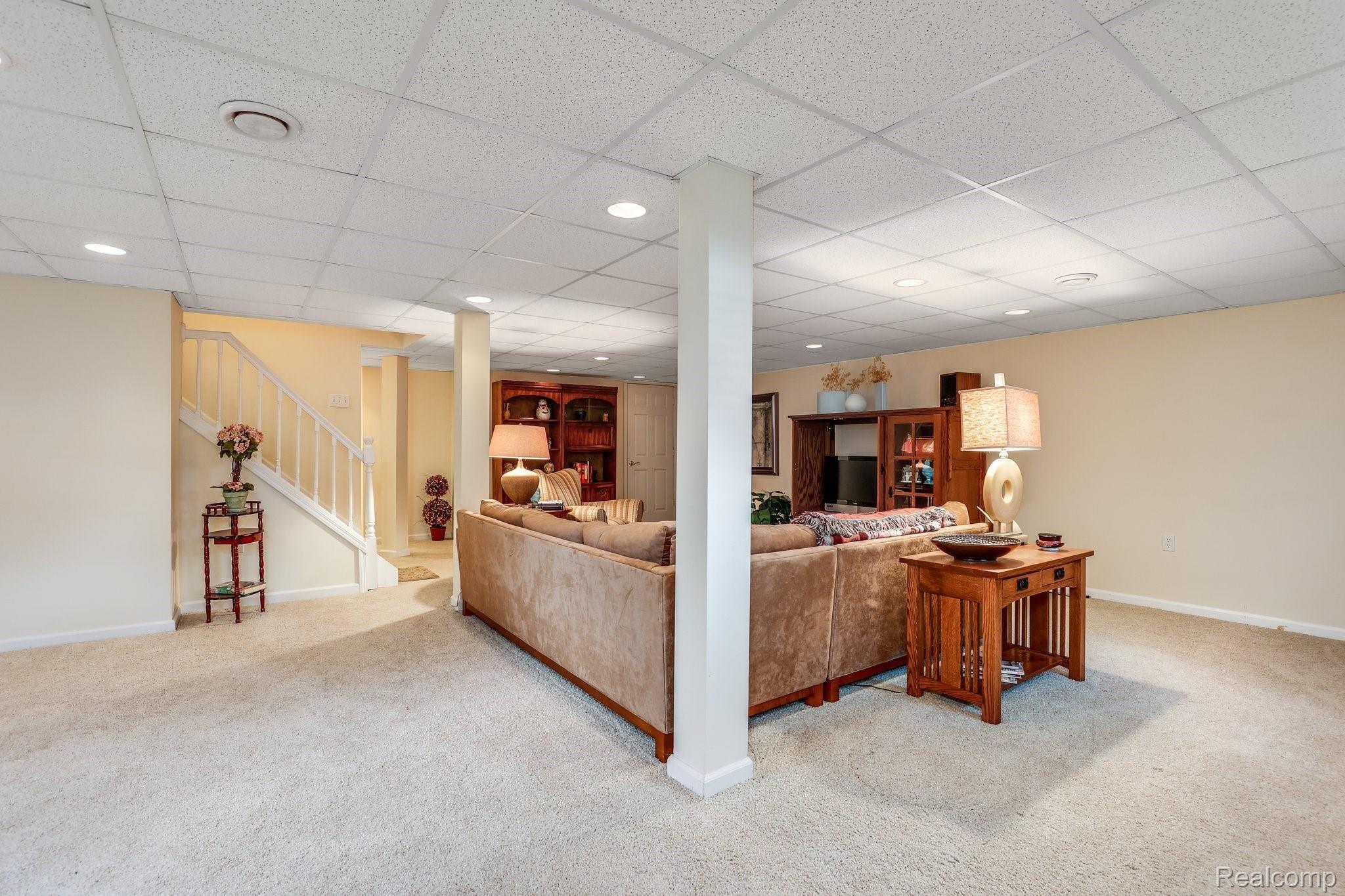 34242 Freedom Road Farmington, MI 48335 - Photo 25 of 32 27-web-or-mls-34242 Freedom Road Farmington031.jpg