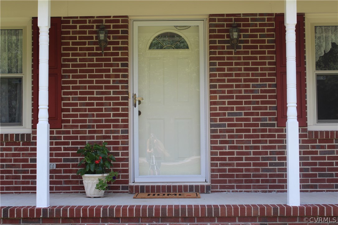 20600 Rowanty Road Carson, VA 23830 - Photo 3 of 25 a view of door