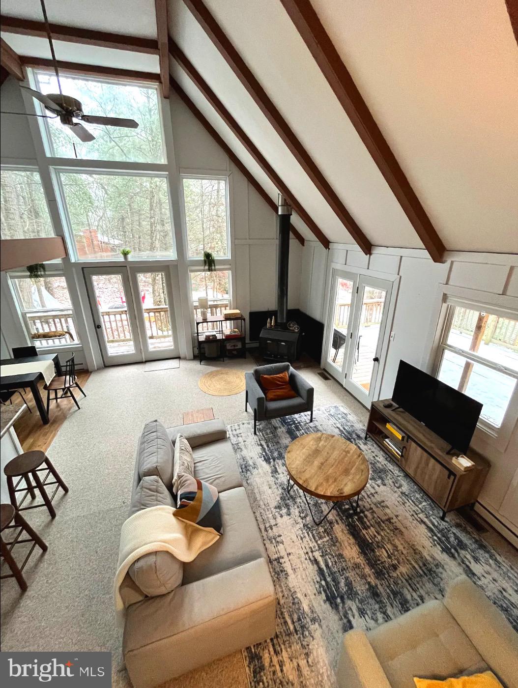 325 Connie Road Basye, VA 22810 - Photo 4 of 15 Gallery Image 4