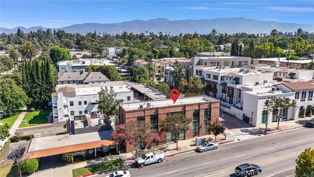 a picture of city view