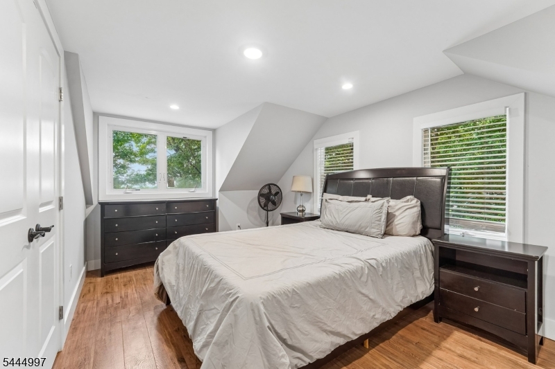 157 West Lindsley Road Cedar Grove, NJ 07009 - Photo 24 of 34