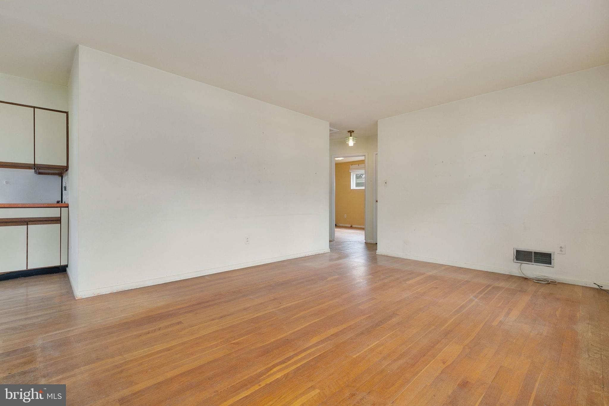 3916 Wendy Lane Silver Spring, MD 20906 - Photo 7 of 54