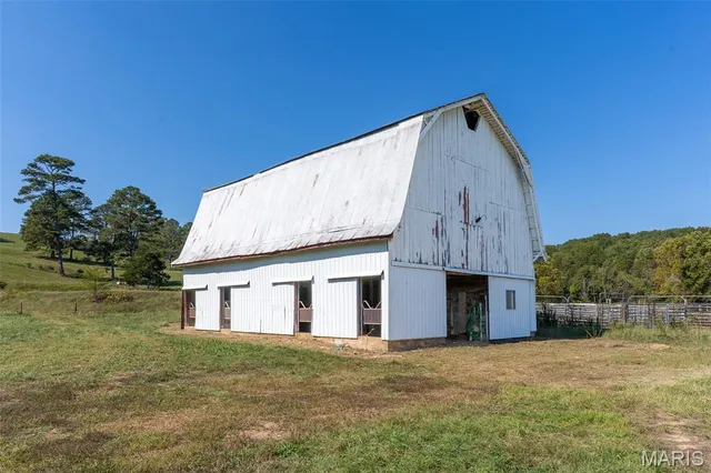 $4,500,000 | 4495 County Road 405, Alton, MO 65606