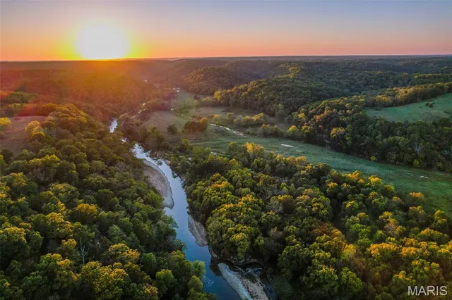 $4,500,000 | 4495 County Road 405, Alton, MO 65606