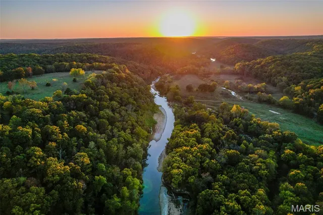 $4,500,000 | 4495 County Road 405, Alton, MO 65606