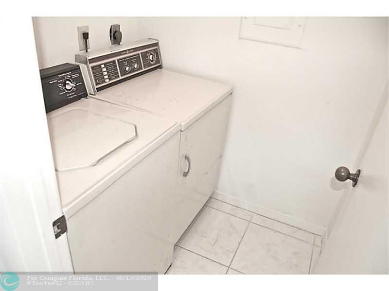 501 North Riverside Drive, Unit 601 Pompano Beach, FL 33062 - Photo 12 of 19 Laundry Room