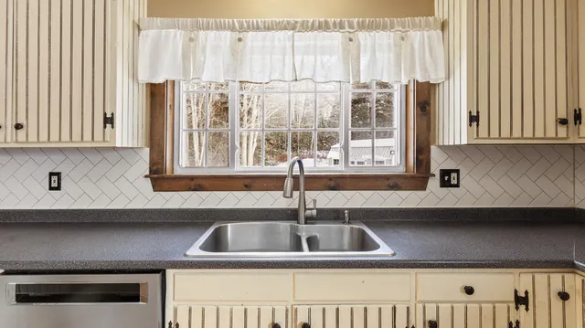 $349,900 | 2206 Carmel Road North, Newburgh, ME 04444