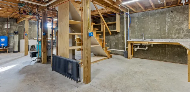 $349,900 | 2206 Carmel Road North, Newburgh, ME 04444