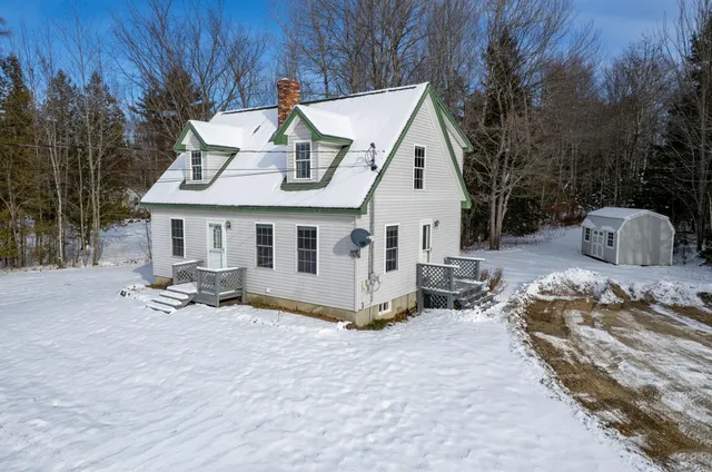 $349,900 | 2206 Carmel Road North, Newburgh, ME 04444