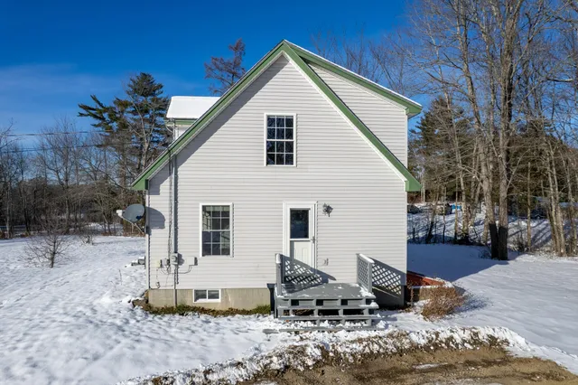 $349,900 | 2206 Carmel Road North, Newburgh, ME 04444