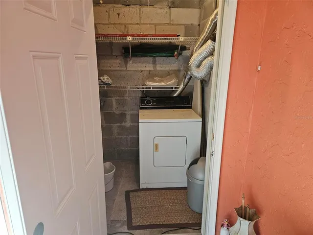 a view of walk in closet