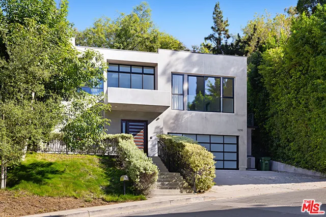 $14,900 | 11200 Dona Lola Drive, Studio City, CA 91604