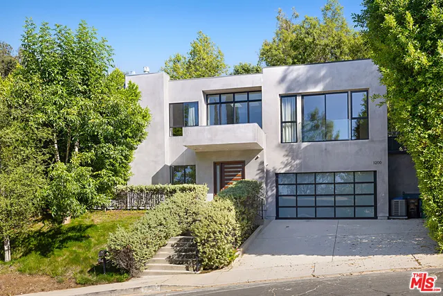 $14,900 | 11200 Dona Lola Drive, Studio City, CA 91604