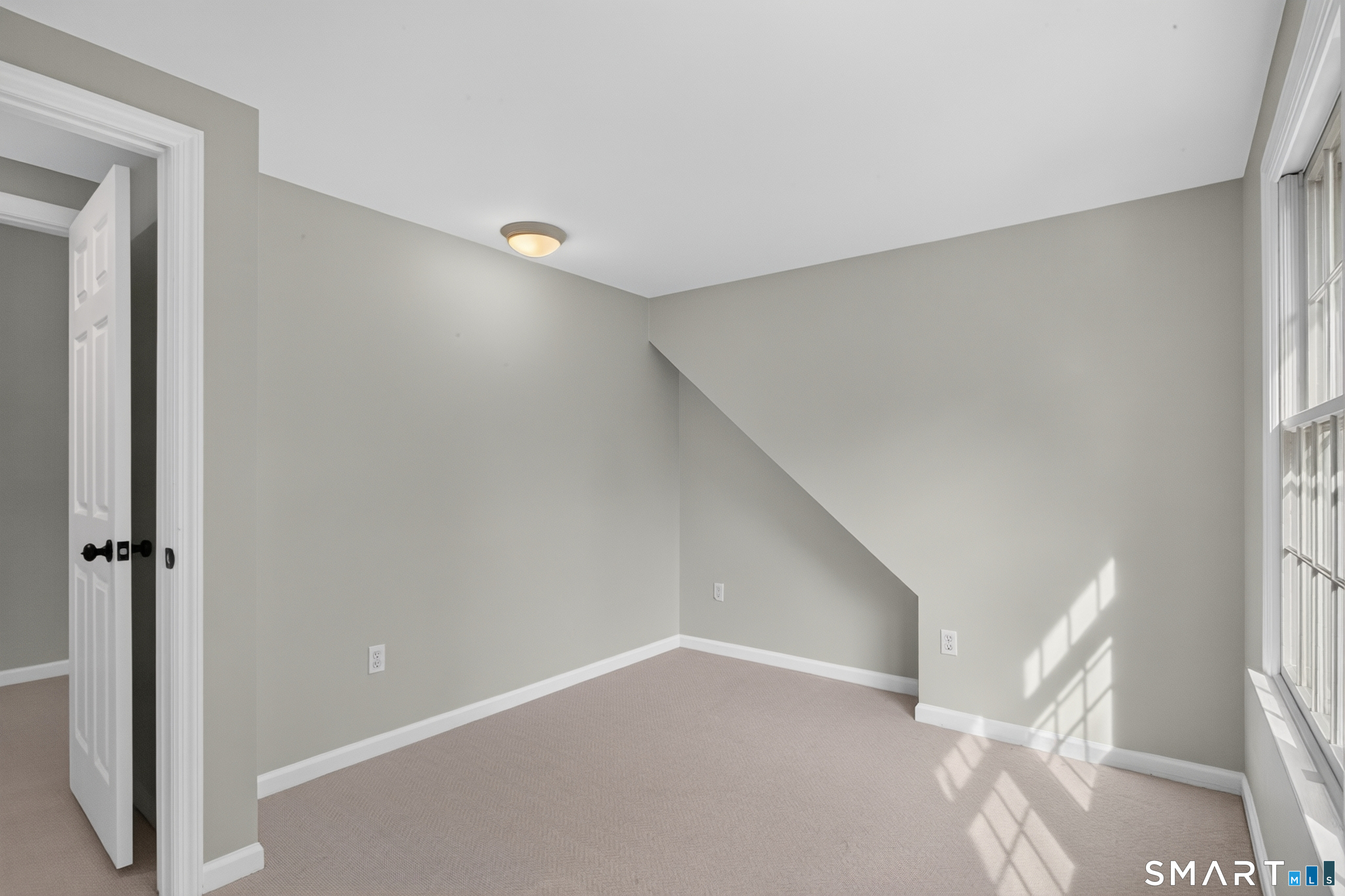 97 Gorham Road Fairfield, CT 06824 - Photo 19 of 25 Gallery Image 19