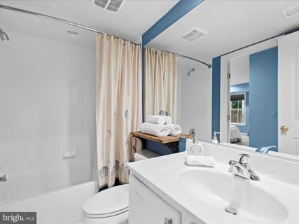 $605,000 | 33112 Ambling Way, Millsboro, DE 19966