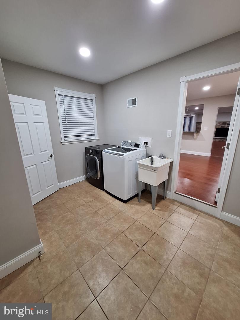 279 Betsy Road Huntingdon Valley, PA 19006 - Photo 32 of 47 Gallery Image 32