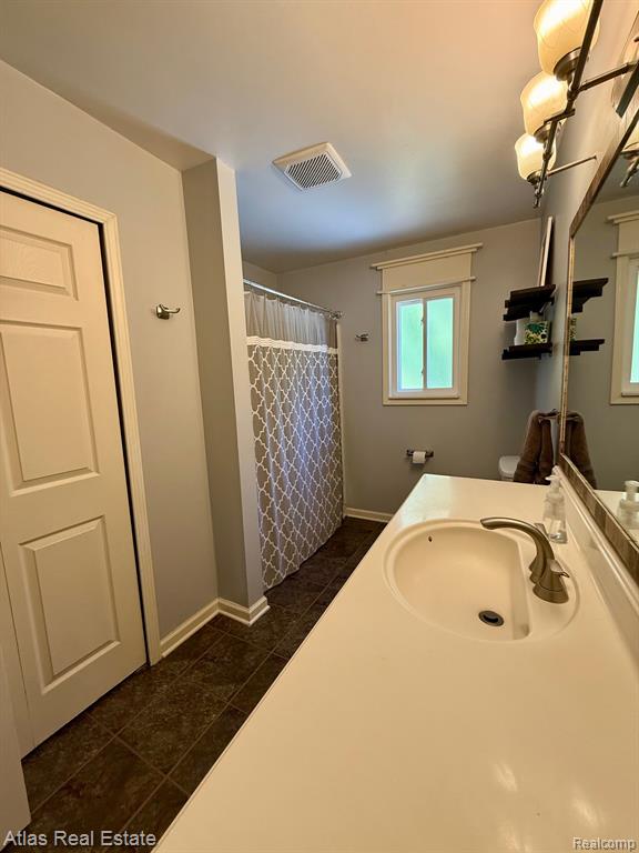 5337 Wakefield Road Grand Blanc, MI 48439 - Photo 31 of 34 Gallery Image 31