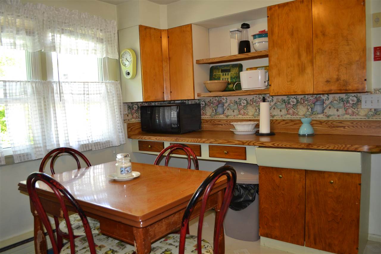 354 Winnacunnet Road Hampton, NH 03842 - Photo 8 of 31