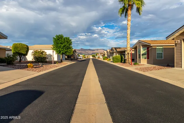 a view of a terrace with sky view