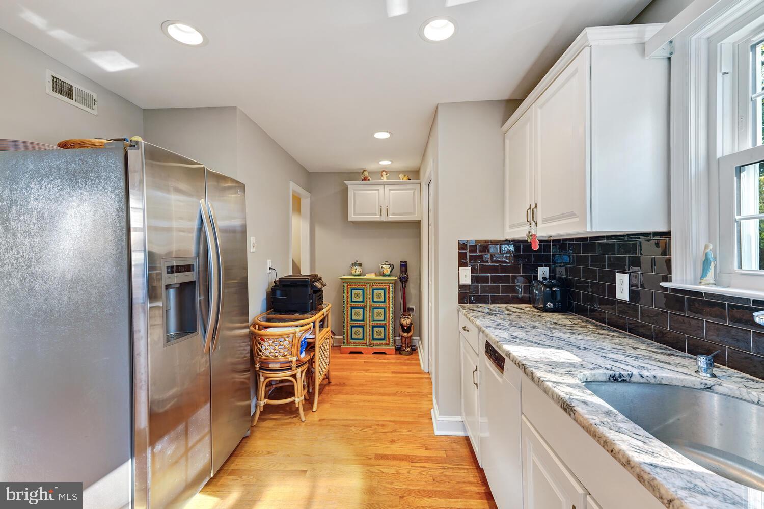 653 Malvern Road Ardmore, PA 19003 - Photo 11 of 33 Kitchen
