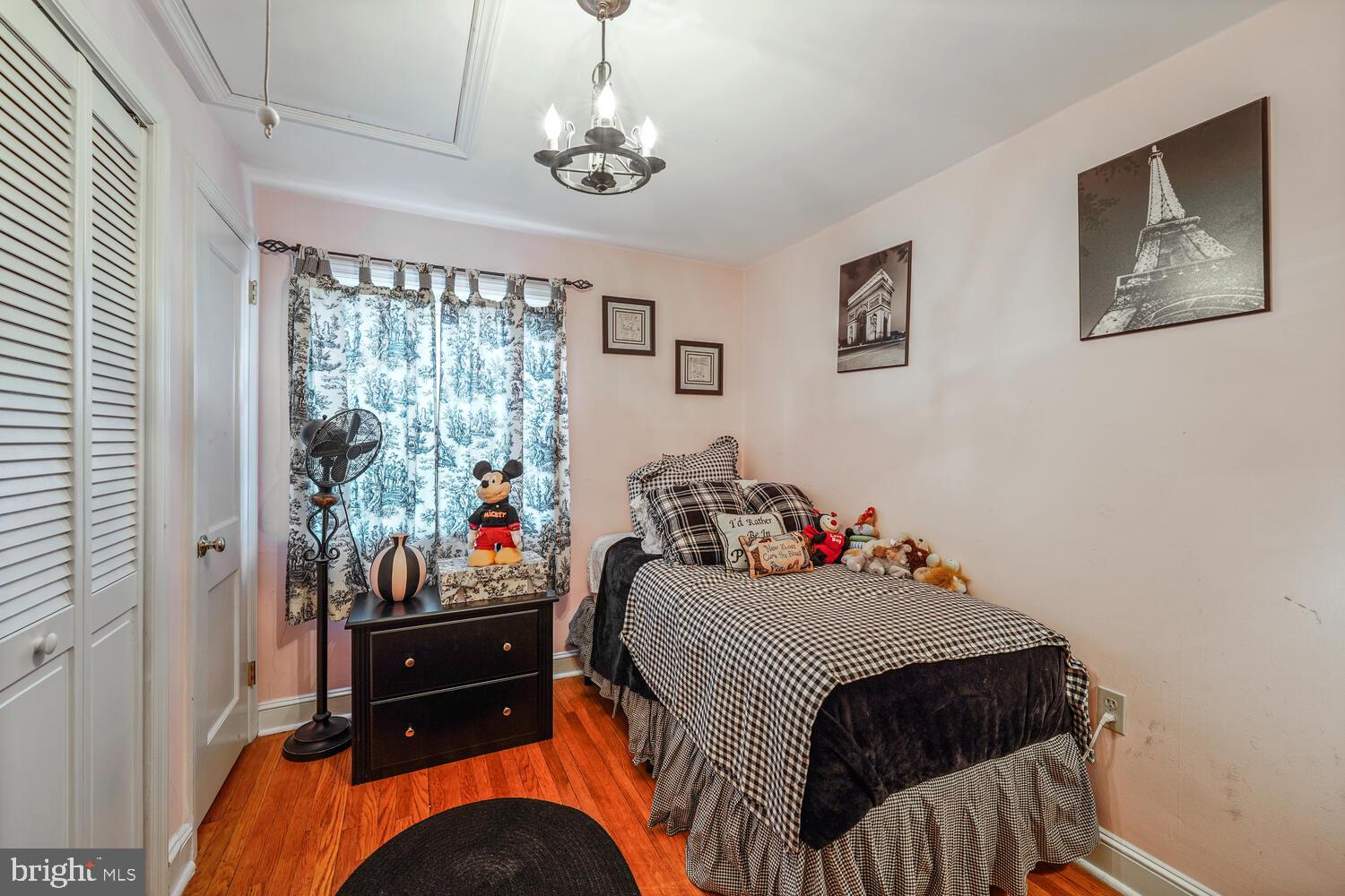 653 Malvern Road Ardmore, PA 19003 - Photo 20 of 33 3rd Bedroom