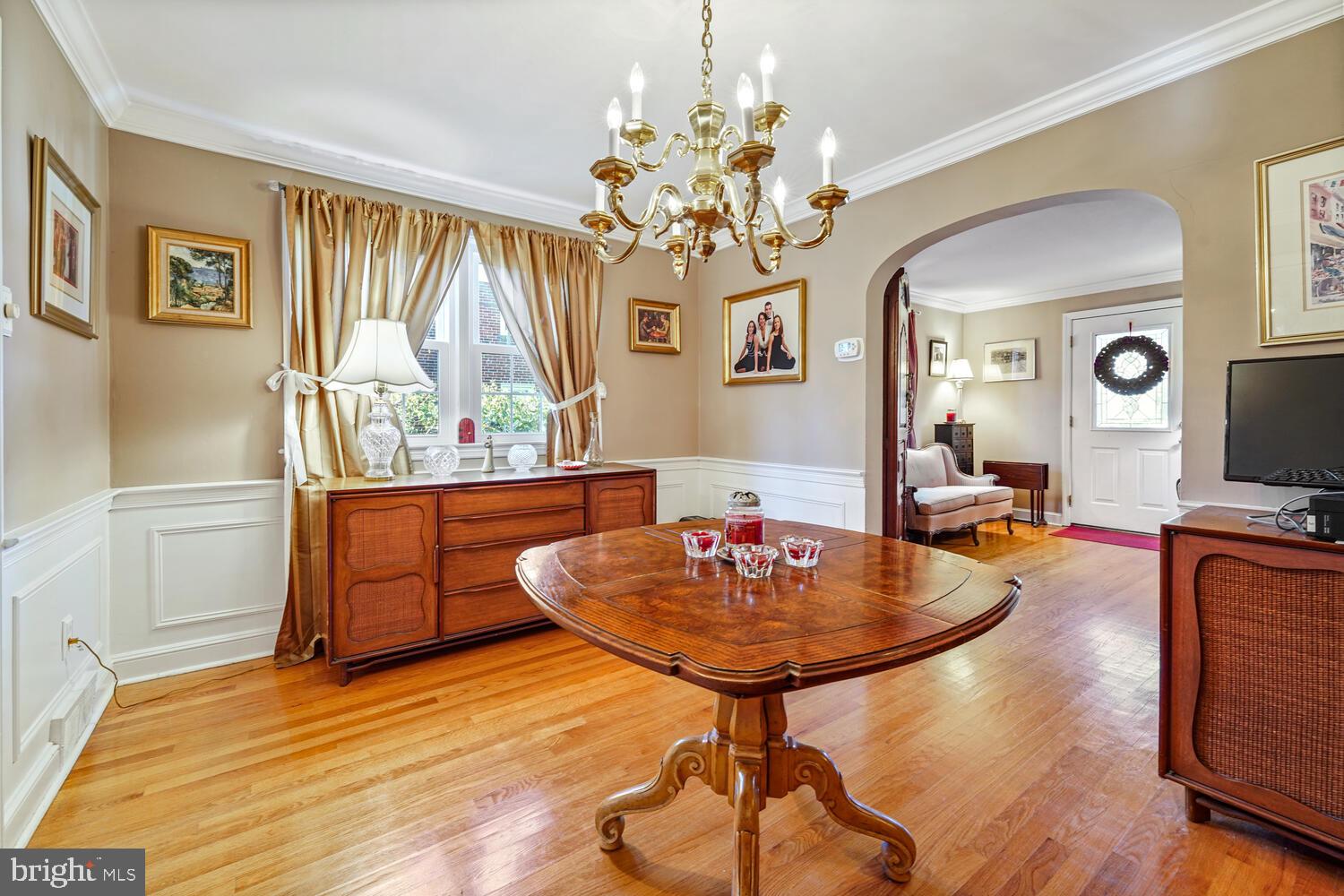 653 Malvern Road Ardmore, PA 19003 - Photo 8 of 33 Dining Room
