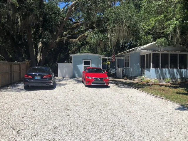 $1,100 | 619 North 15th Street, Fernandina Beach, FL 32034