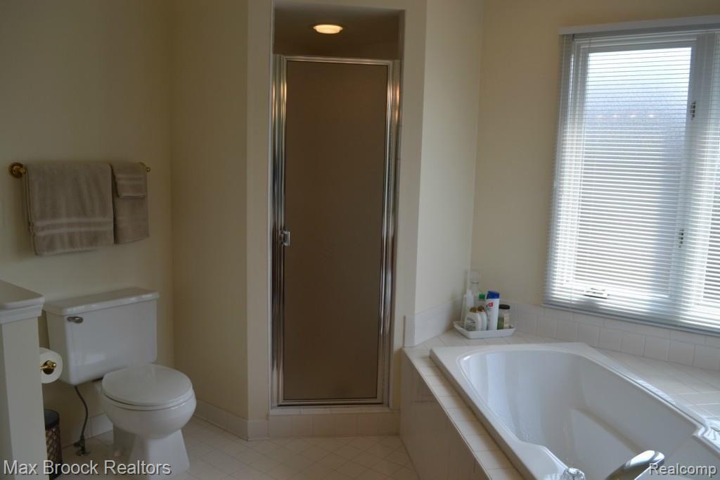 3077 Mapleridge Court Rochester Hills, MI 48309 - Photo 40 of 49