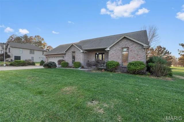 $370,000 | 1601 Watson Drive, Jackson, MO 63755