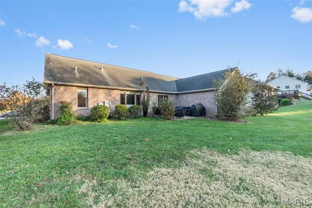 $370,000 | 1601 Watson Drive, Jackson, MO 63755