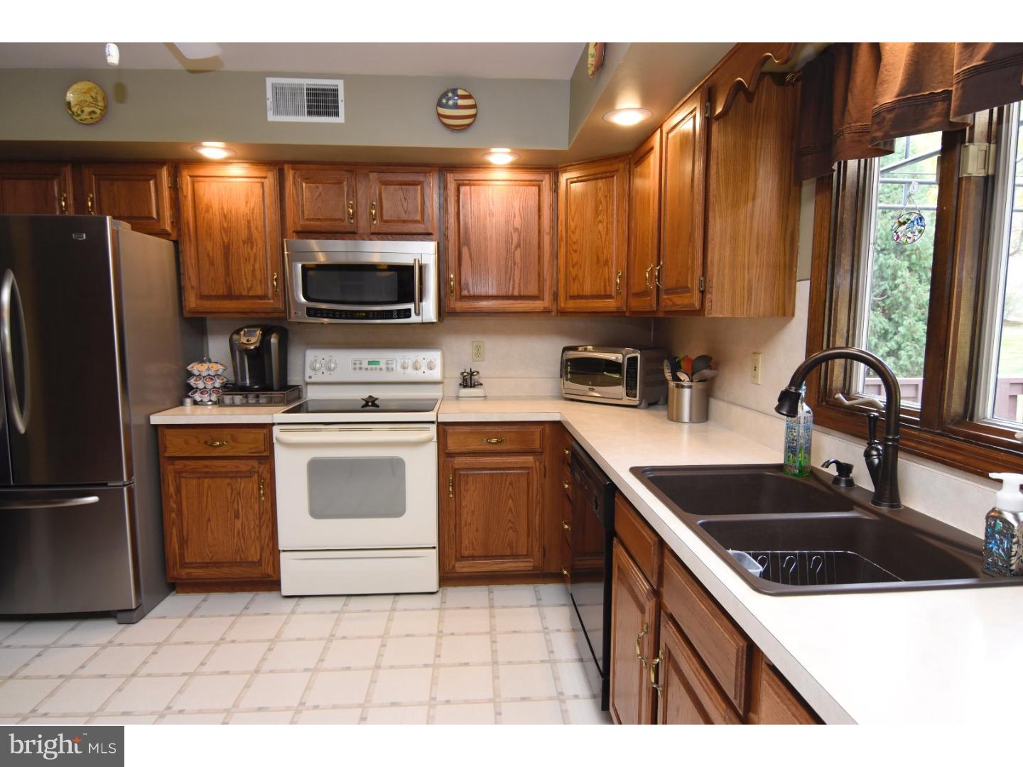 272 Hill Road Robesonia, PA 19551 - Photo 9 of 25 Gallery Image 9