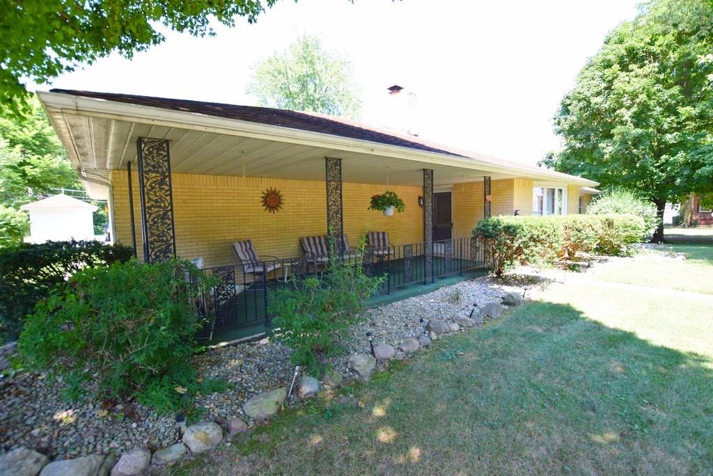 552 South Pendleton Avenue Pendleton, IN 46064 - Photo 2 of 27