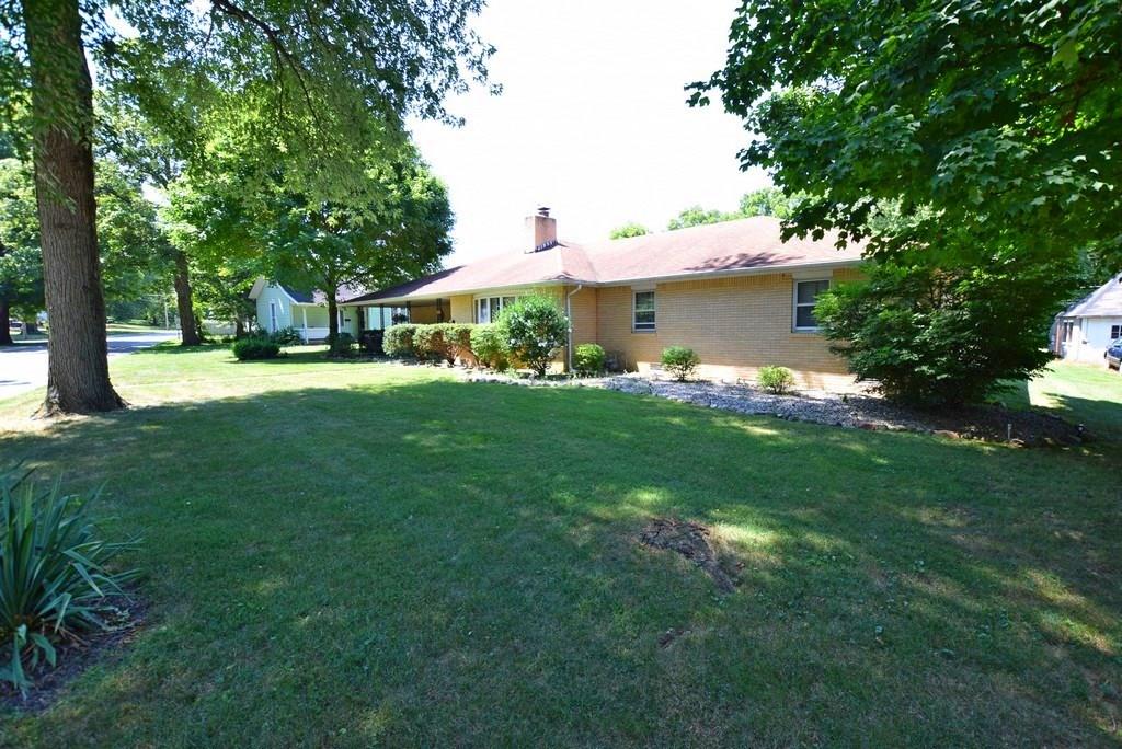 552 South Pendleton Avenue Pendleton, IN 46064 - Photo 4 of 27