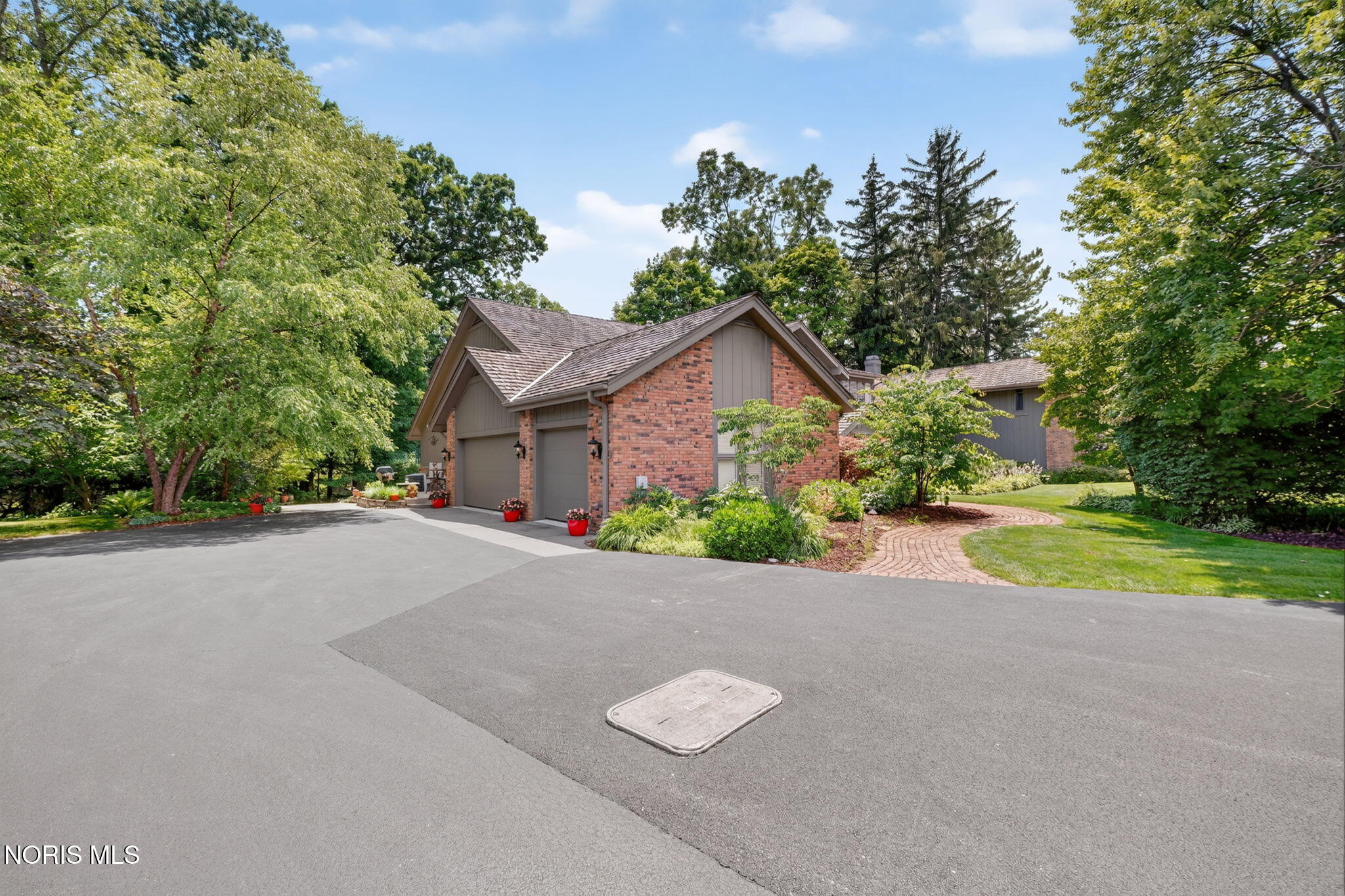 10620 Cardiff Road Perrysburg, OH 43551 - Photo 3 of 55 Gallery Image 3