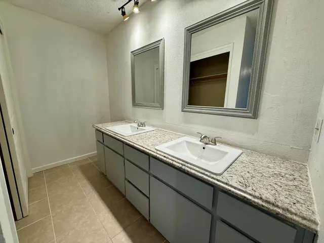 $415,000 | 1720 Plaza De San Joaquin, Modesto, CA 95350