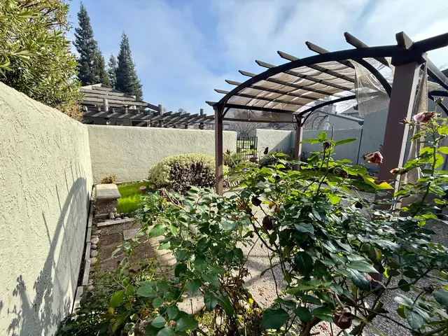 $415,000 | 1720 Plaza De San Joaquin, Modesto, CA 95350