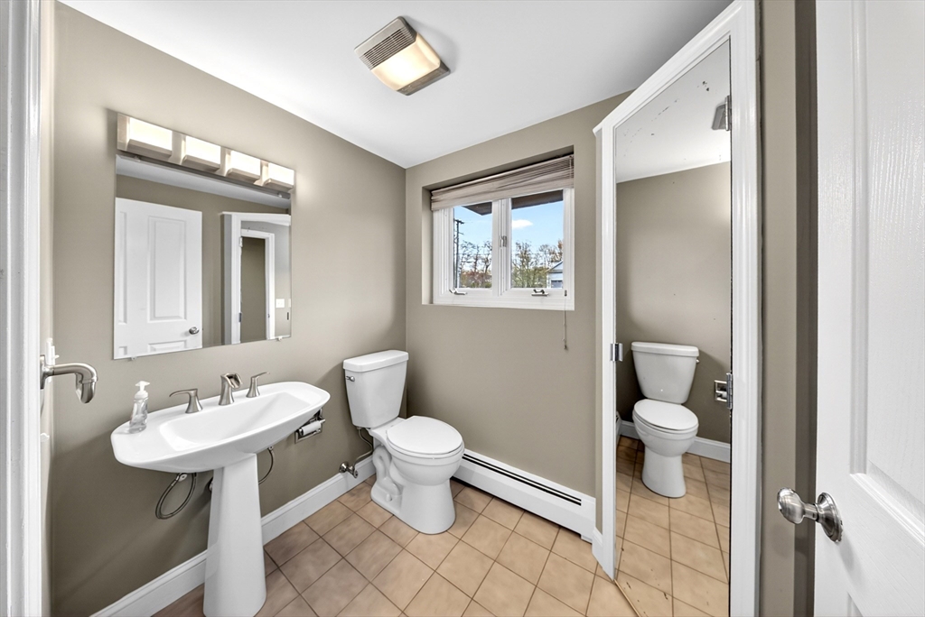 814 Sharps Lot Road Swansea, MA 02777 - Photo 31 of 42 Gallery Image 31