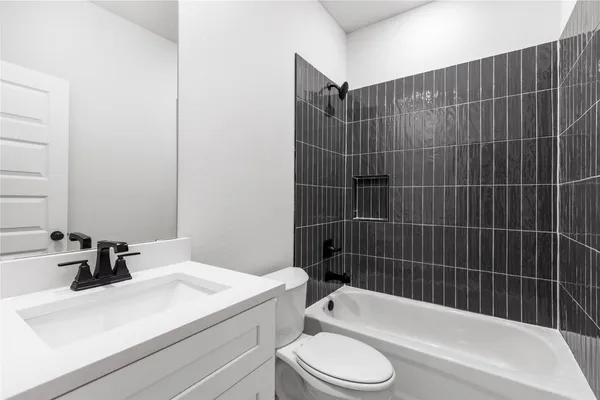 $2,299 | 6410 Bolinas Court, Rosharon, TX 77583