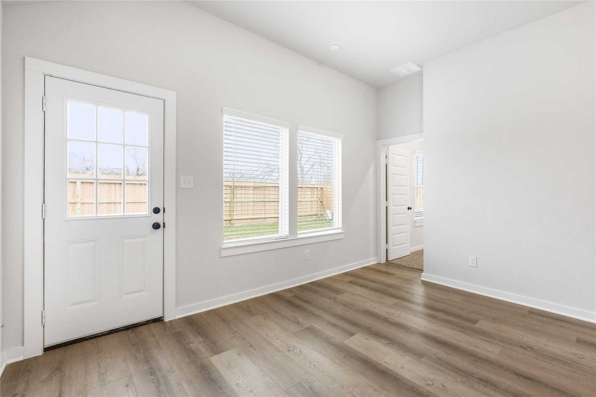 6410 Bolinas Court Rosharon, TX 77583 - Photo 8 of 20