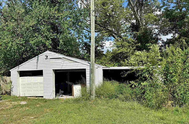 $164,500 | 1559 Scenic Hill Road, Loogootee, IN 47553
