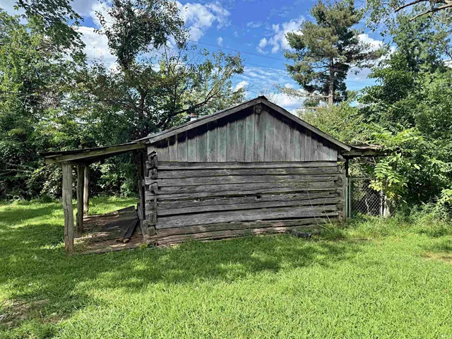 $164,500 | 1559 Scenic Hill Road, Loogootee, IN 47553