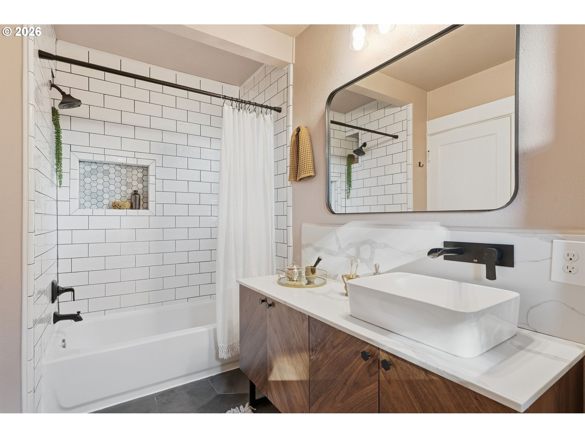 3708 Southwest Patton Road Portland, OR 97221 - Photo 21 of 25 Gallery Image 21