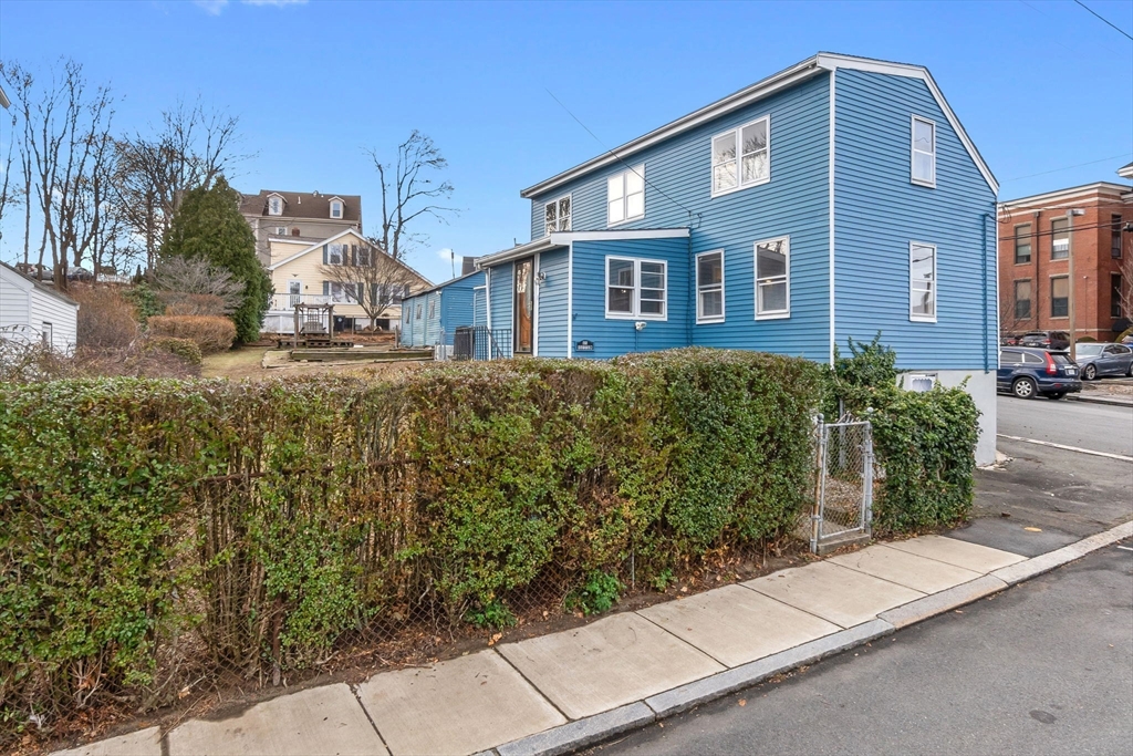 65 Buffum Street Salem, MA 01970 - Photo 2 of 35 Gallery Image 2