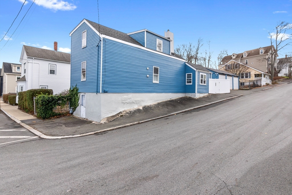 65 Buffum Street Salem, MA 01970 - Photo 4 of 35 Gallery Image 4