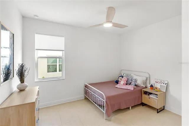 a view of a garden with an tree