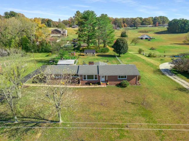 $324,999 | 3564 Smithville Highway, McMinnville, TN 37110