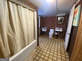 311 East 4th Street West Point, GA 31833 - Photo 28 of 32 a bath room with a toilet