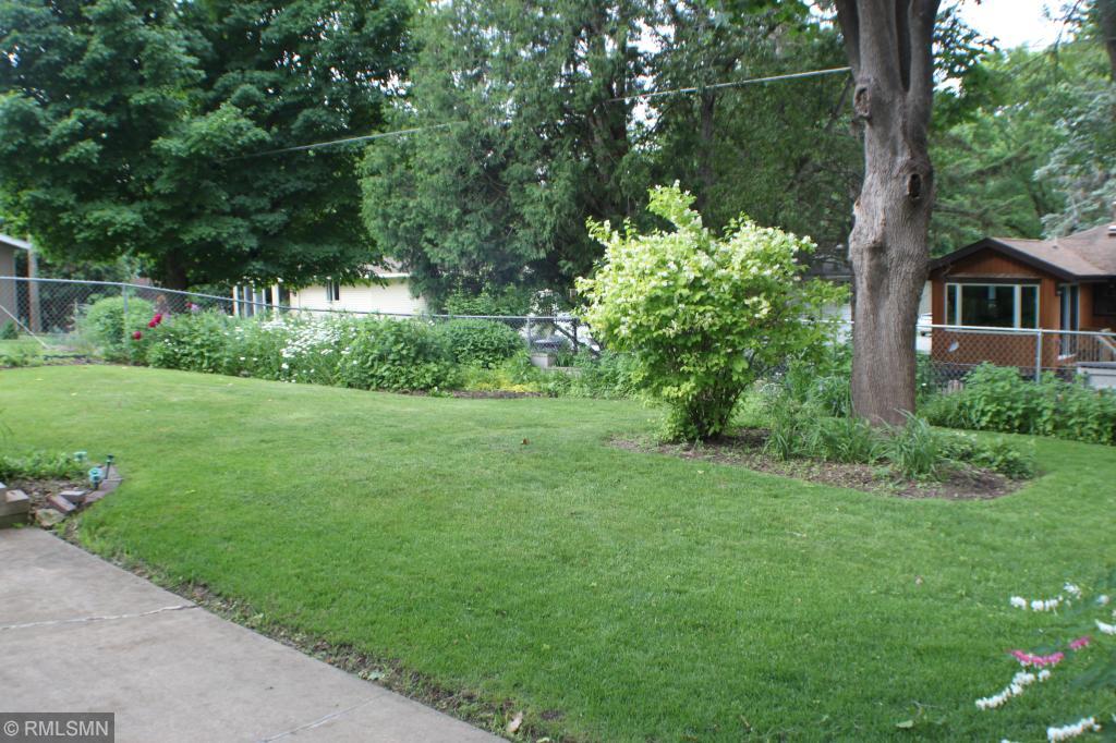 2339 11th Avenue Northwest Rochester, MN 55901 - Photo 3 of 24 Gallery Image 3